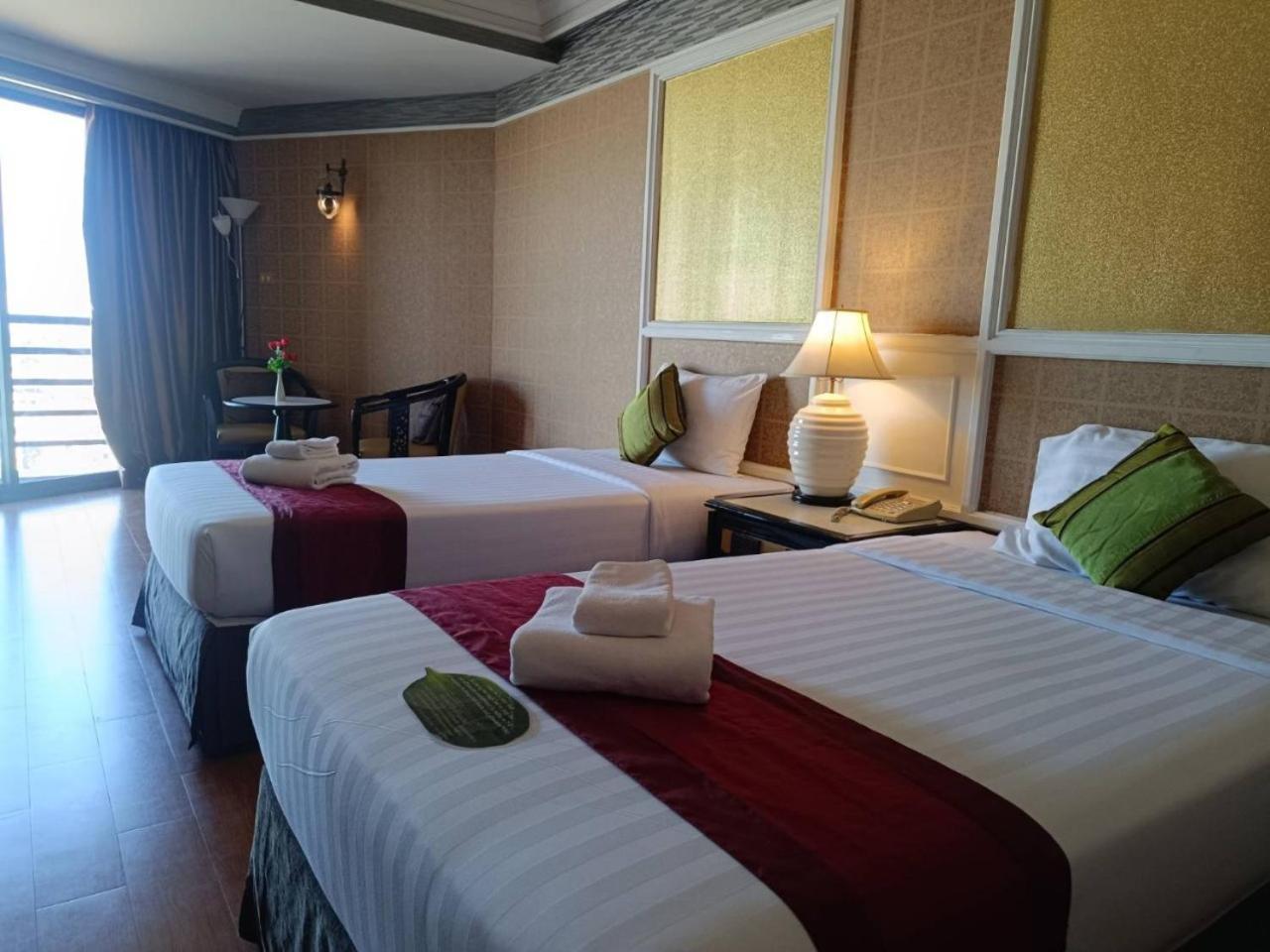 Hotel First Pacific Cirrus Pattaya Exteriér fotografie