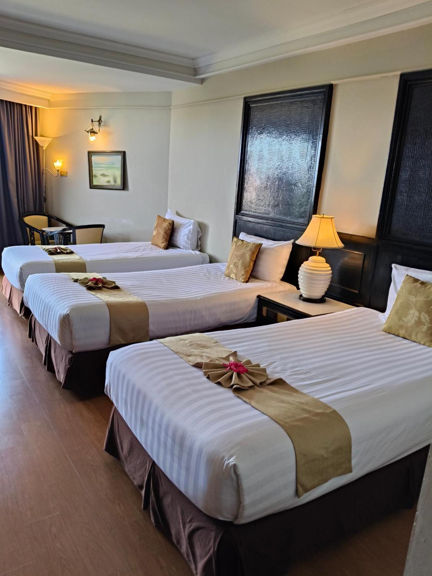 Hotel First Pacific Cirrus Pattaya Exteriér fotografie