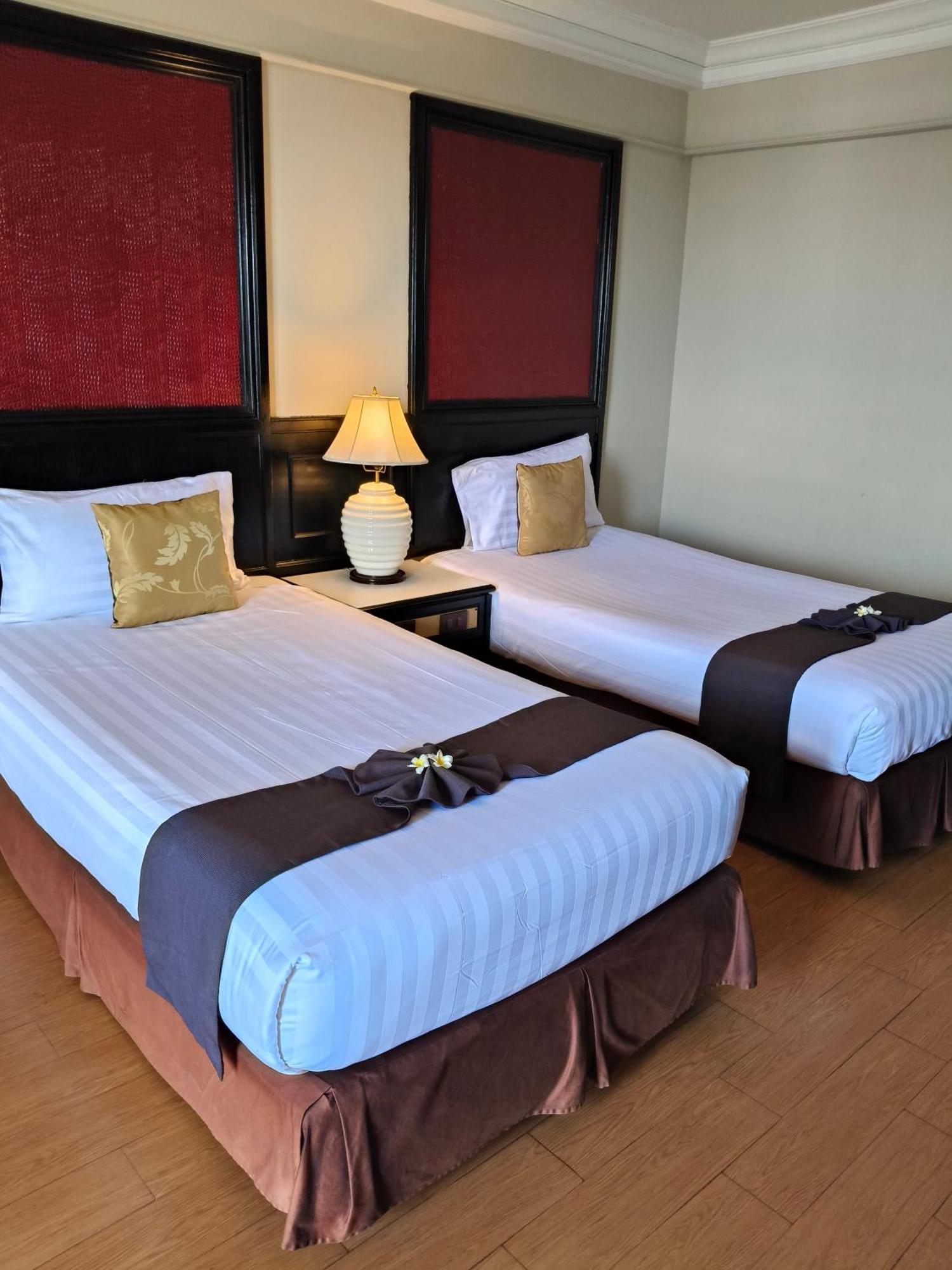 Hotel First Pacific Cirrus Pattaya Exteriér fotografie