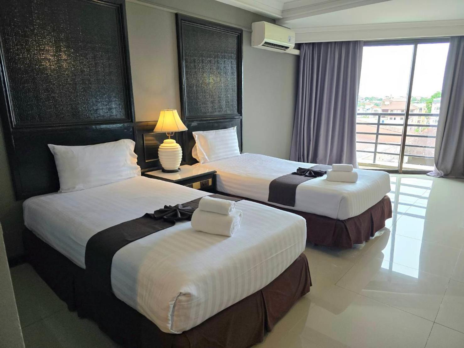 Hotel First Pacific Cirrus Pattaya Exteriér fotografie