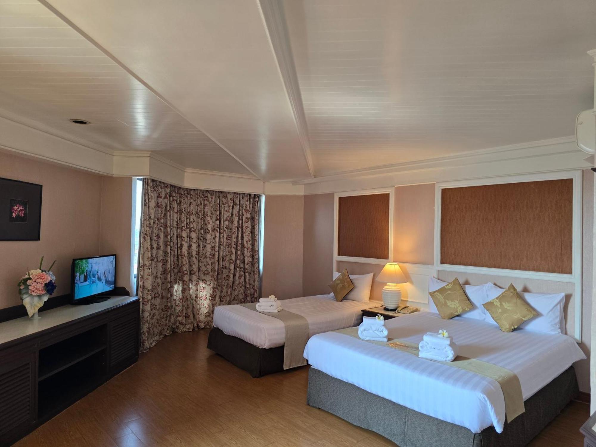 Hotel First Pacific Cirrus Pattaya Exteriér fotografie